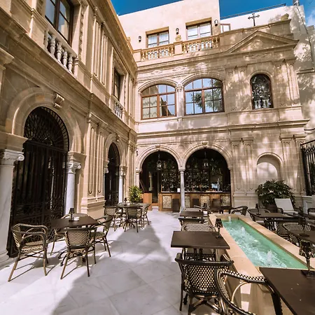 Casa Palacio María Luisa