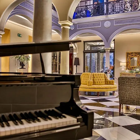 Casa Palacio Maria Luisa 호텔 5*