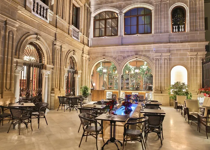 Casa Palacio María Luisa Hotel