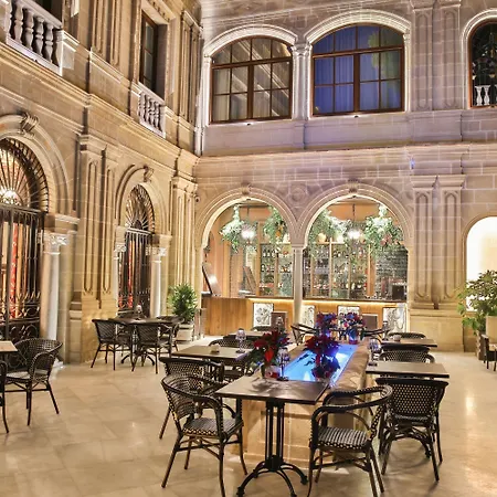 Casa Palacio María Luisa Hotel
