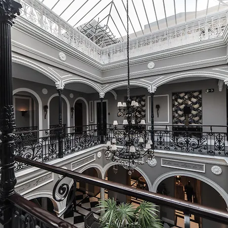 Casa Palacio María Luisa Hotel