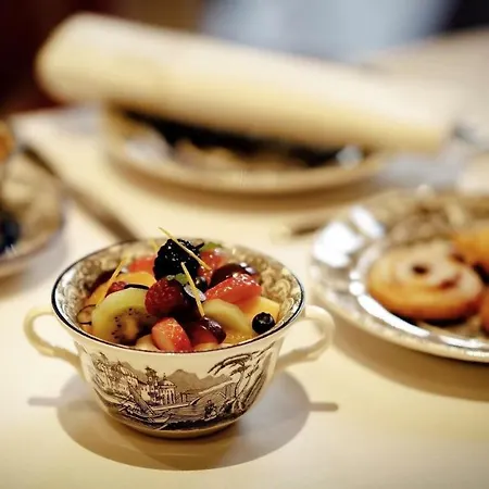 فندق Casa Palacio Maria Luisa 5*