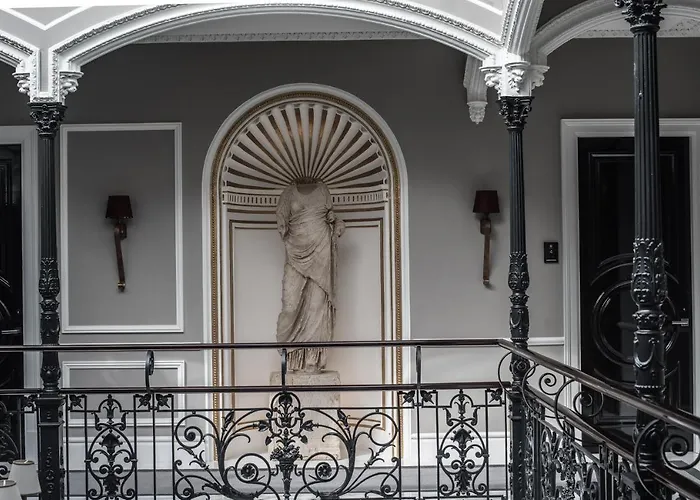 Casa Palacio Maria Luisa 5*