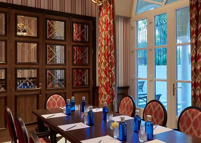 Casa Palacio Maria Luisa Hotel