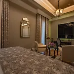 Casa Palacio Maria Luisa 5* חרז