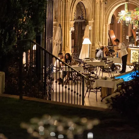 Casa Palacio María Luisa Jerez de la Frontera