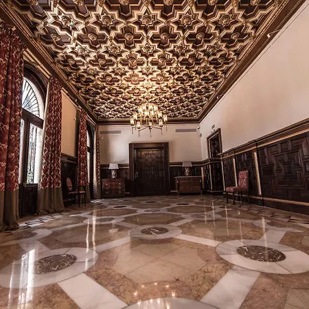 Casa Palacio María Luisa