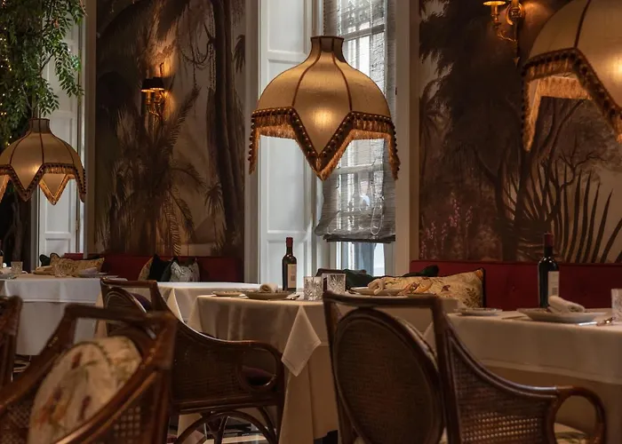 Casa Palacio Maria Luisa 헤레스