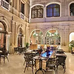 Casa Palacio Maria Luisa ホテル