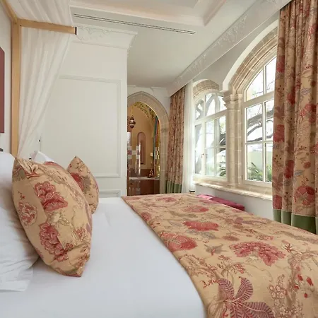 Casa Palacio Maria Luisa Hotel 5*